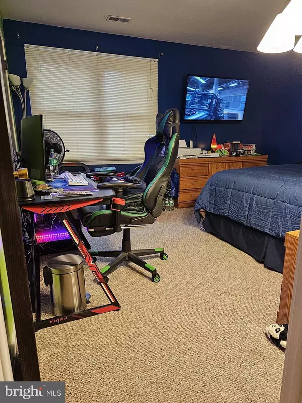 311 BYRON CT, Sicklerville, NJ 08081