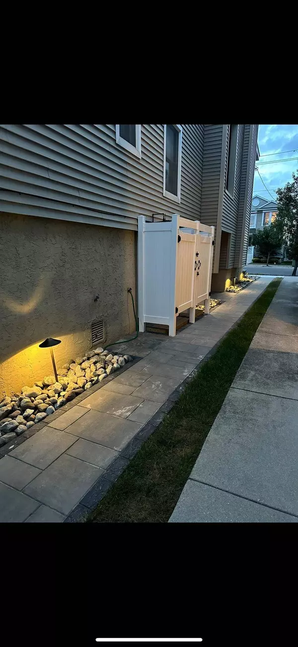 2527 Central Ave #2, Ocean City, NJ 08226