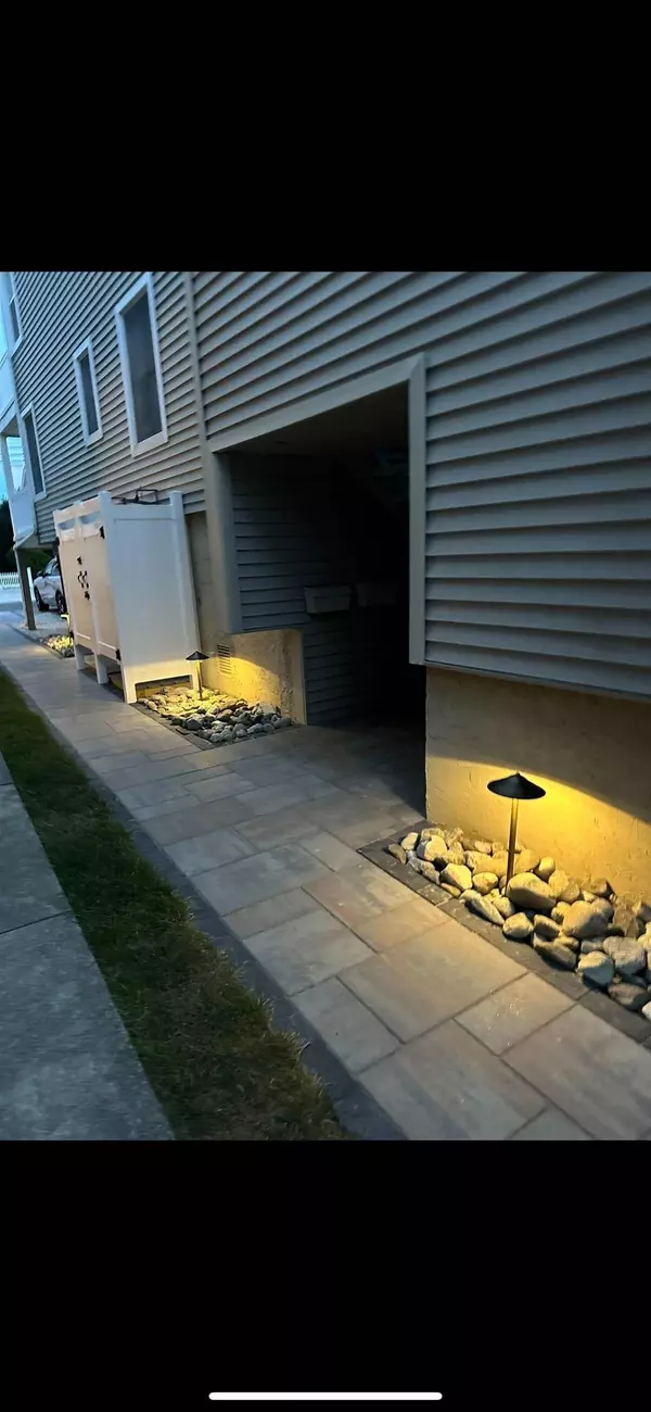 2527 Central Ave #2, Ocean City, NJ 08226