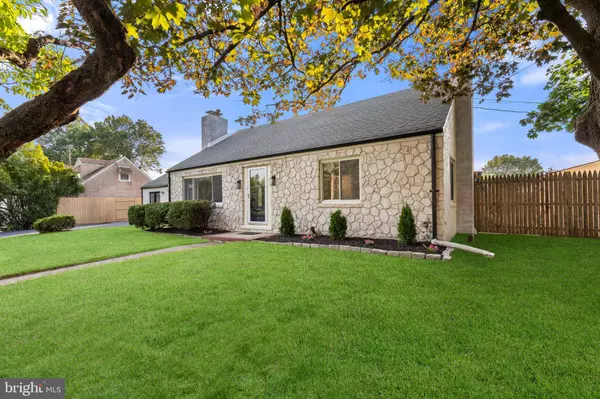 114 LEONARD AVE, Hamilton, NJ 08610