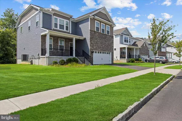 39 WESTMONT DR, Medford, NJ 08055