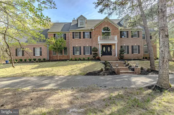 2 WILDERNESS DR, Medford, NJ 08055