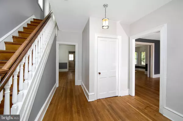 308 W BROAD ST, Paulsboro, NJ 08066