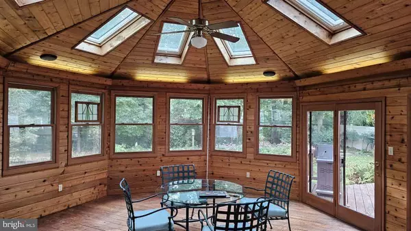 318 PROVINCETOWN RD, Cherry Hill, NJ 08034