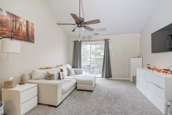 1215 Tristram Cir, Mantua Township, NJ 08051