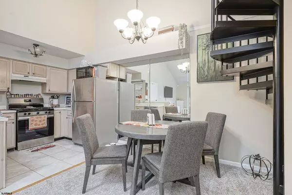 1215 Tristram Cir, Mantua Township, NJ 08051