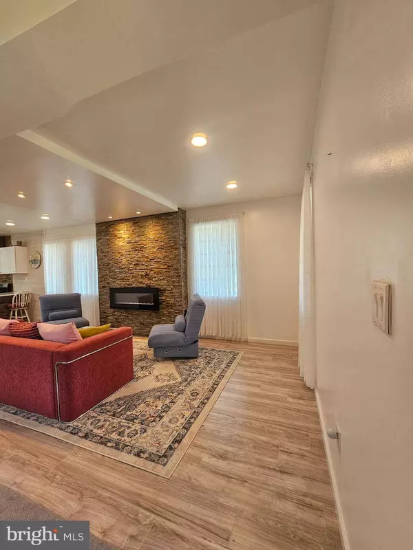 836 NEW BROOKLYN RD, Williamstown, NJ 08094