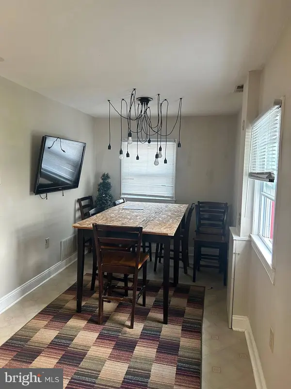 17 BARLOW AVE, Gloucester City, NJ 08030