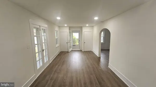 471 GLASSBORO RD, Woodbury Heights, NJ 08097