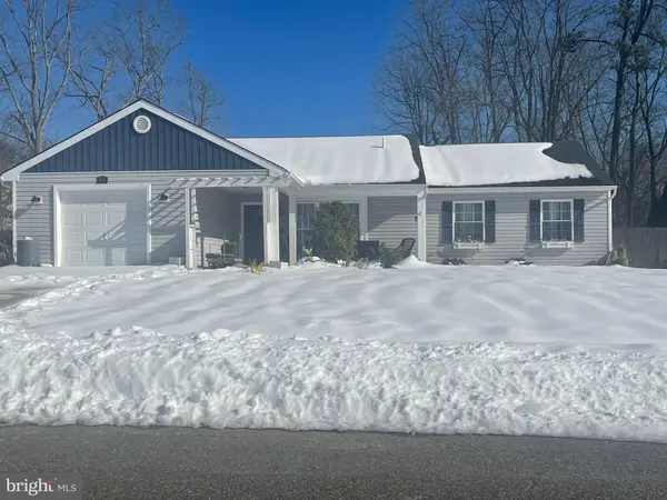 46 CHESTNUT WAY CIR, Barnegat, NJ 08005