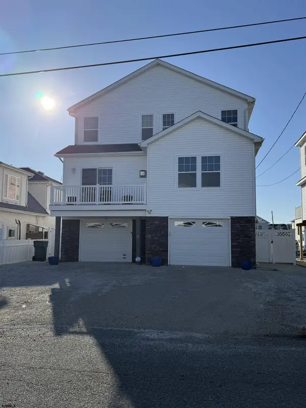 51 S Spinnaker Dr Dr, Little Egg Harbor Township, NJ 08087