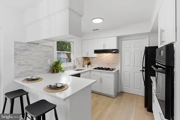 76 EVERGREEN DR, Willingboro, NJ 08046