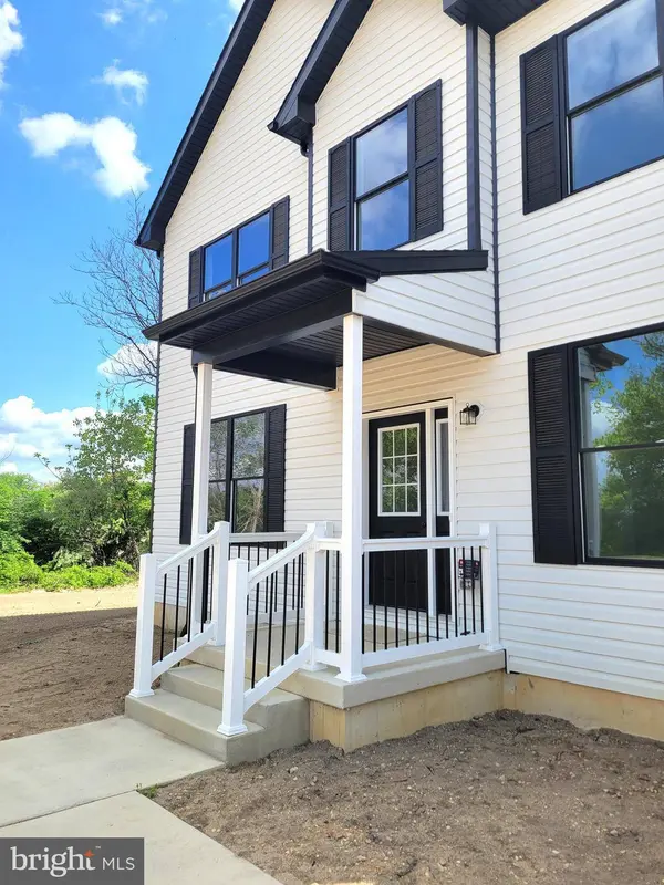 102 HEATHERWOOD DR, Vineland, NJ 08360