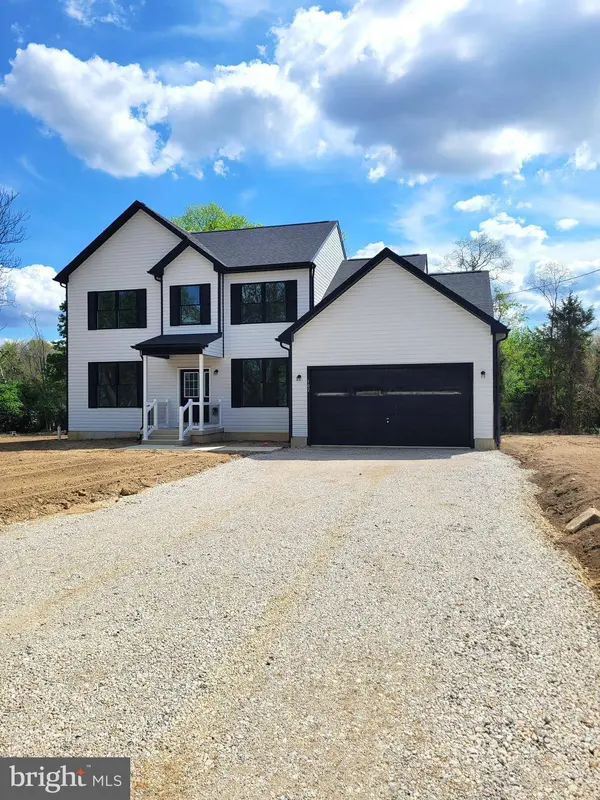 102 HEATHERWOOD DR, Vineland, NJ 08360