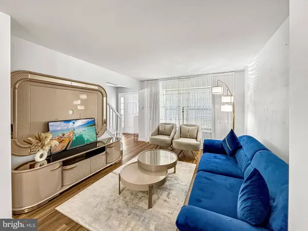 6901 BALTIMORE DR, Marlton, NJ 08053