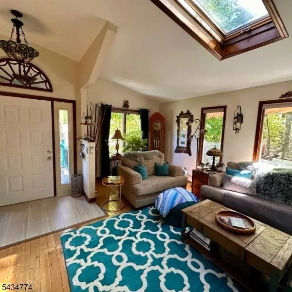 11 Rippling Brook Dr, Vernon Twp., NJ 07422