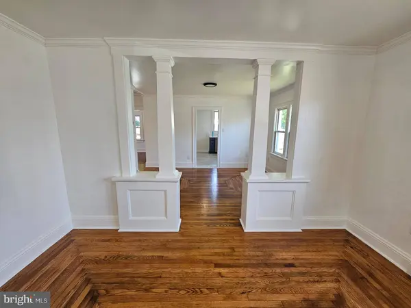 13 E GRIFFITH ST, Penns Grove, NJ 08069