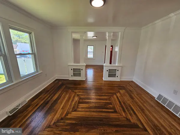 13 E GRIFFITH ST, Penns Grove, NJ 08069