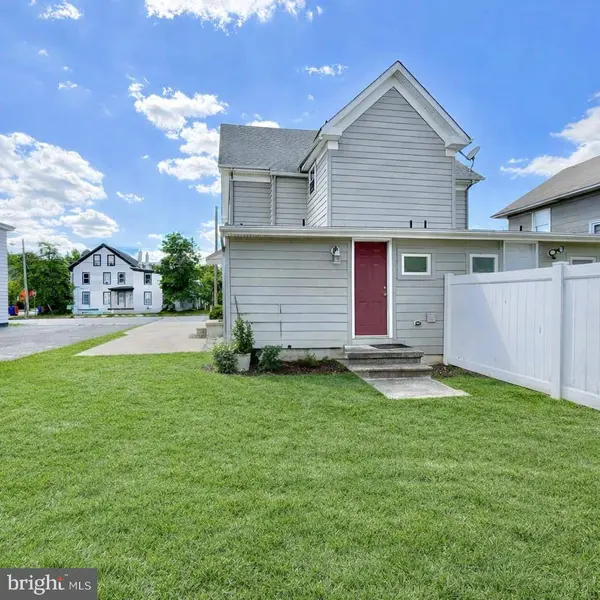 9 N 4TH ST, Millville, NJ 08332