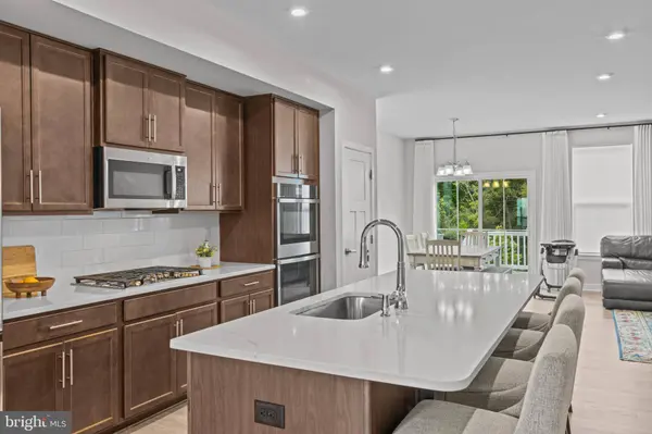 74 ROSEMARY WAY, Mount Laurel, NJ 08054