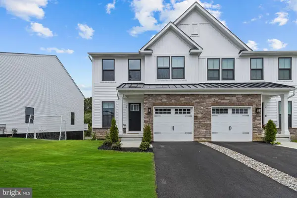 74 ROSEMARY WAY, Mount Laurel, NJ 08054