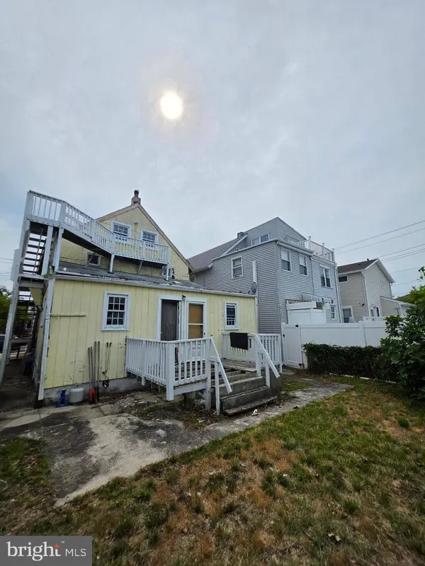 155 W HAND AVE, Wildwood, NJ 08260