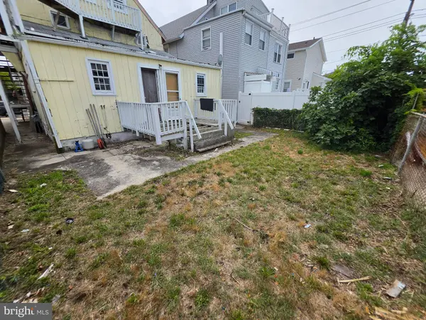 155 W HAND AVE, Wildwood, NJ 08260