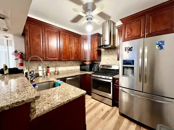 96 WEST 18TH ST, Bayonne, NJ 07002
