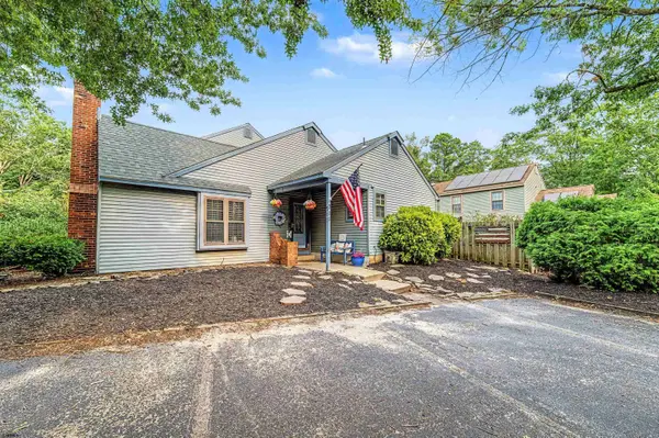 711 E Cooper Ferry Ct