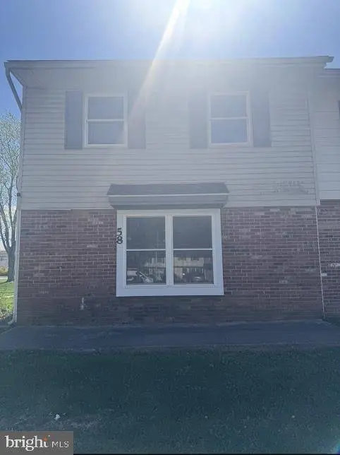58 VILLANOVA CT, Sicklerville, NJ 08081
