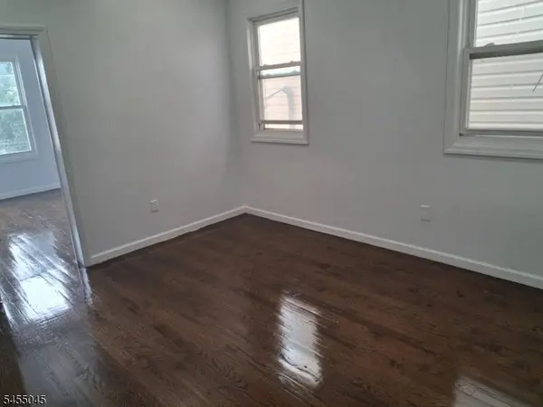 80 Beverly St, Newark City, NJ 07108