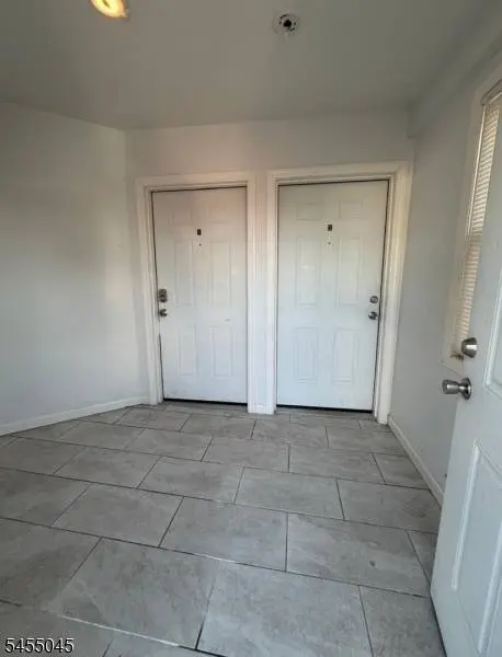 80 Beverly St, Newark City, NJ 07108