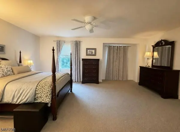 106 Bonney Ct, Bridgewater Twp., NJ 08807