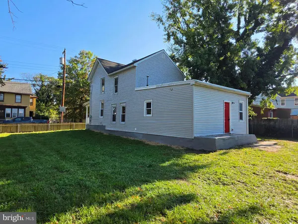 78 W W PITMAN ST, Penns Grove, NJ 08069
