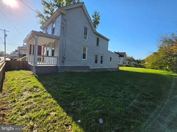 78 W W PITMAN ST, Penns Grove, NJ 08069