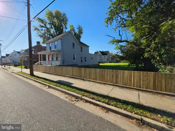 78 W W PITMAN ST, Penns Grove, NJ 08069