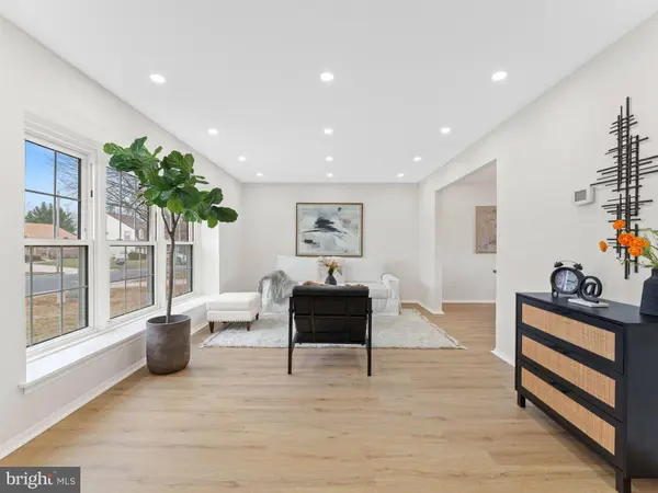 98 RED STONE RDG, Delran, NJ 08075