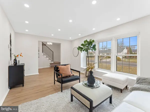 98 RED STONE RDG, Delran, NJ 08075