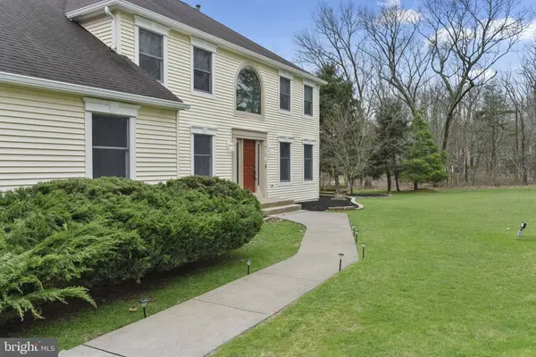 13 STONY CREEK CT, Shamong, NJ 08088