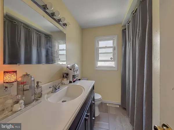 86 IRIS ST, Browns Mills, NJ 08015