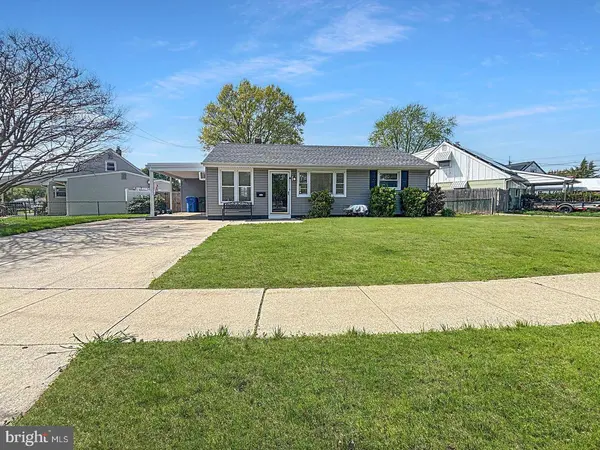 406 HOLMES DR, Burlington, NJ 08016