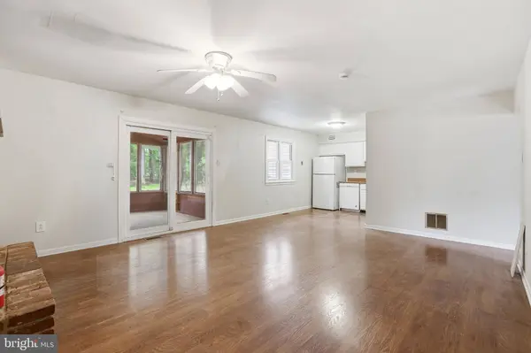 2 NORMANDY DR, Medford, NJ 08055