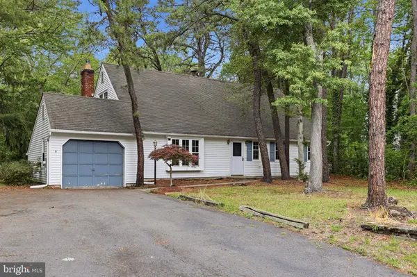 2 NORMANDY DR, Medford, NJ 08055