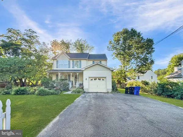 1605 WASHINGTON ST, Hainesport, NJ 08036