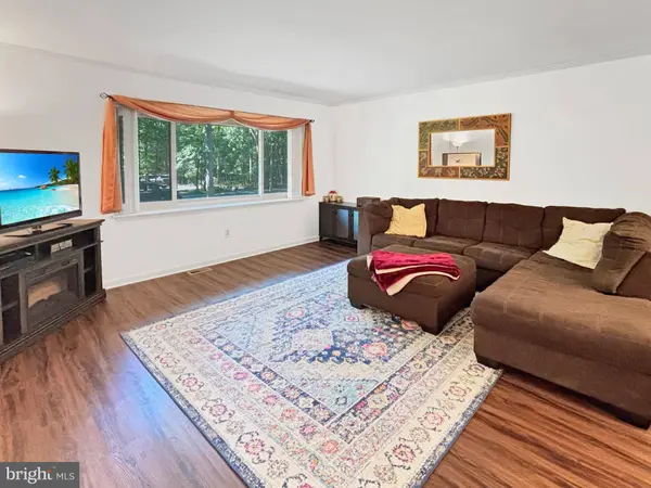 3 BLUEBERRY RD, Shamong, NJ 08088