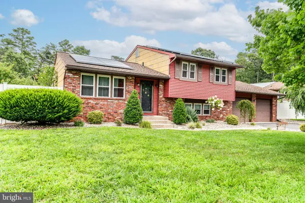 144 OAK PINES BLVD