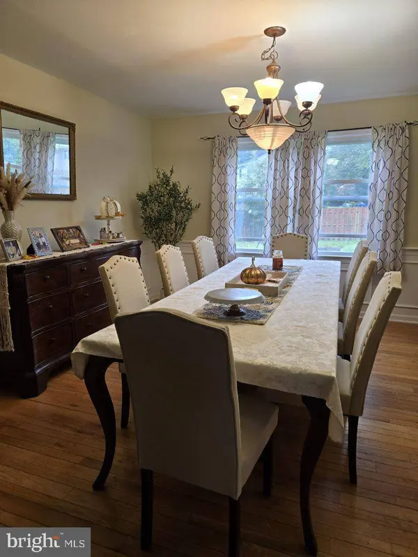 933 TANGLEWOOD LN, Vineland, NJ 08360