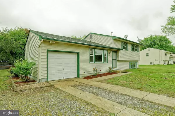 3176 S HANCE BRIDGE RD, Vineland, NJ 08361