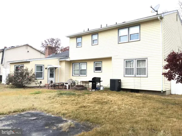 933 TANGLEWOOD LN, Vineland, NJ 08360