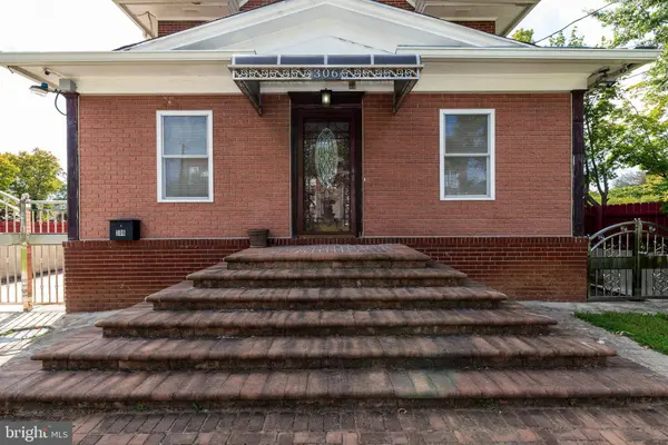 306 S EAST AVE, Vineland, NJ 08360